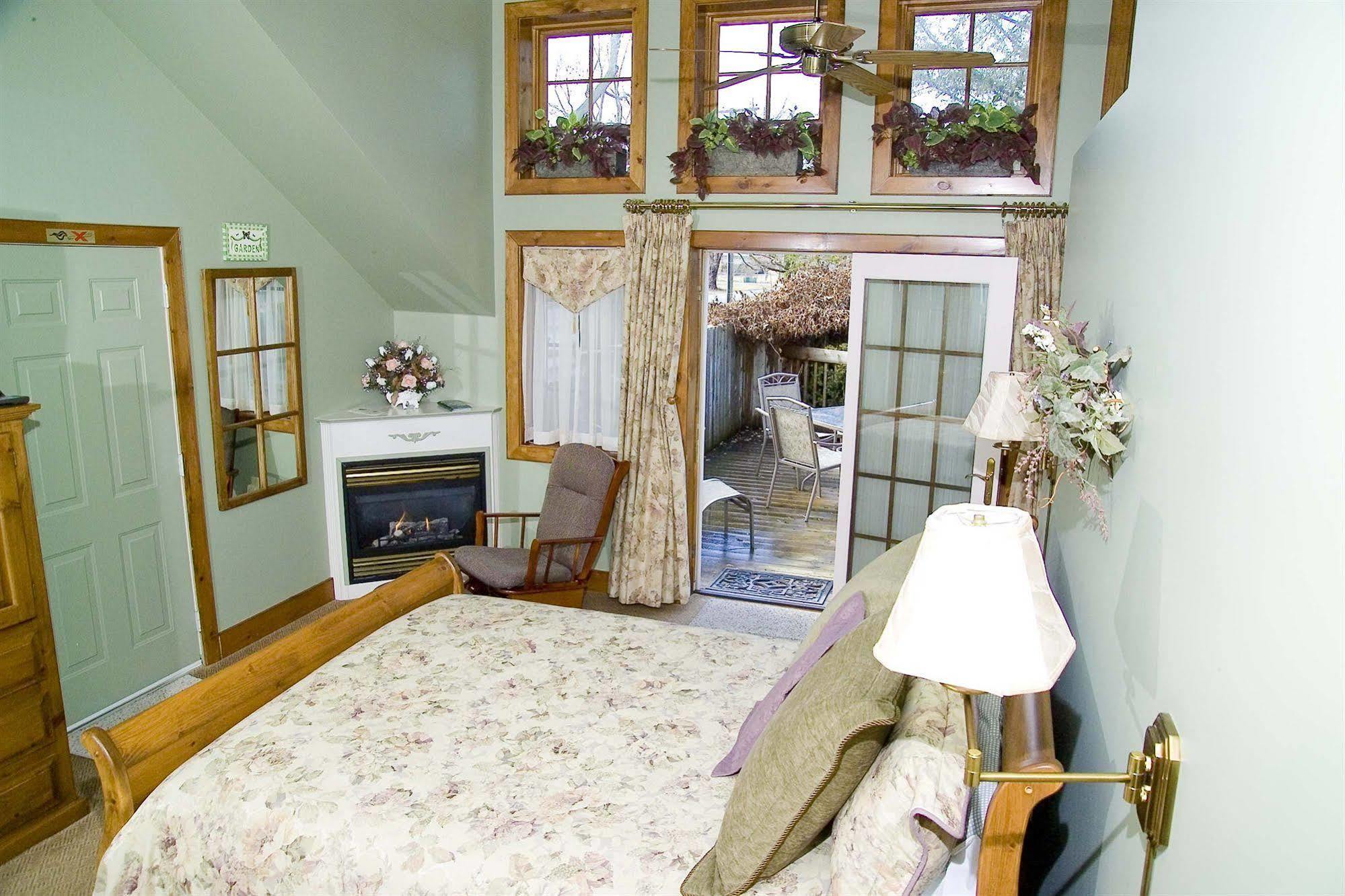 ניאגרה און דה לייק Weatherpine Inn מראה חיצוני תמונה